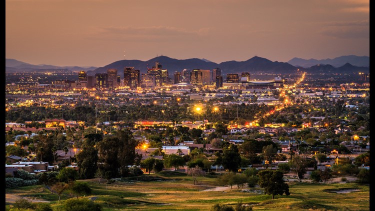 phoenix arizona skyline at sunset