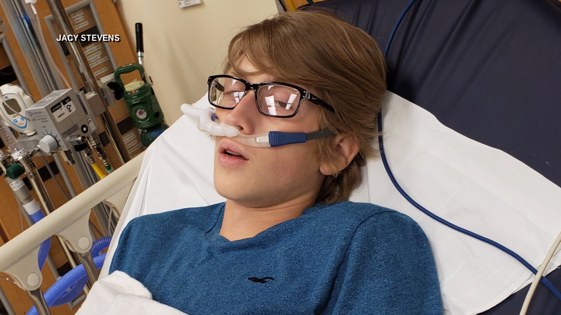 An Indiana teen spent two weeks in the hospital and nine days on a ventilator after getting a respiratory illness tied to vaping. (WTHR)