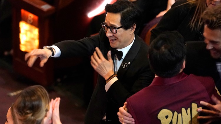 Snack boxes under every seat, a bustling lobby: What you didn’t see on TV on Oscars night