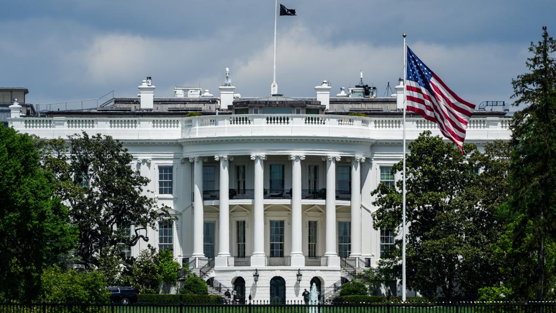 Gunman dead, bystander wounded as Secret Service responded to shots fired near White House