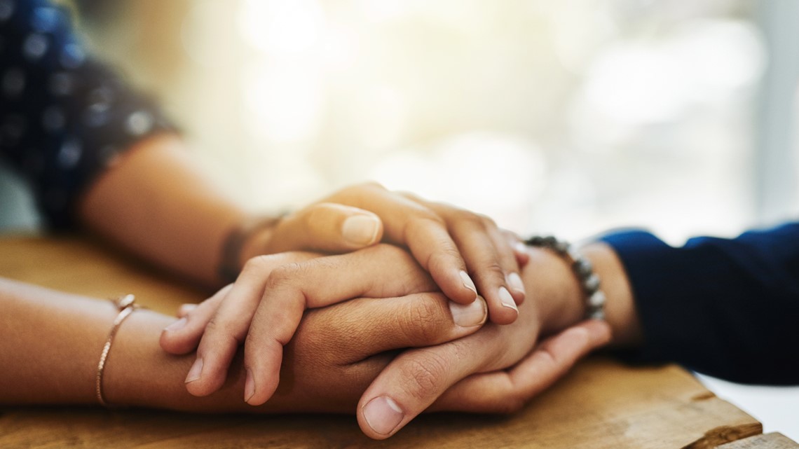 Mother's Day 2023: Support groups help daughters grieve moms - Vimarsana News
