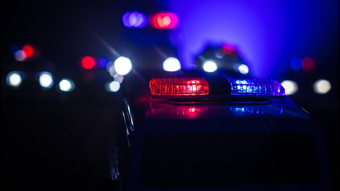 Group dressed as Santas and elves rob Canadian grocery store, steal $3K worth of goods