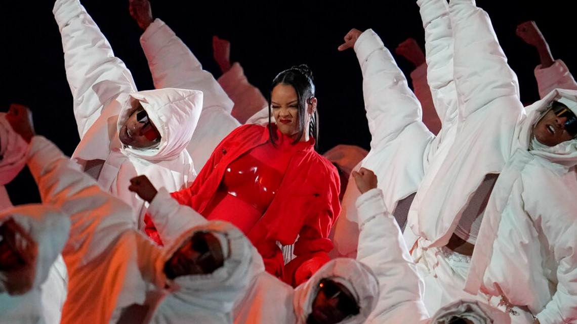 Rihanna Shines in Super Bowl Halftime Show, Her First Live Performance  Since 2018 - The Heights