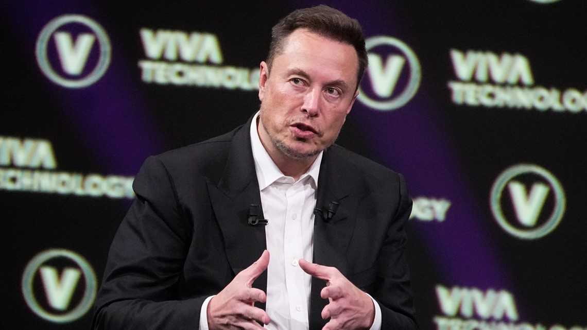 Elon Musk says Neuralink has put brain implant in its first human - Vimarsana News