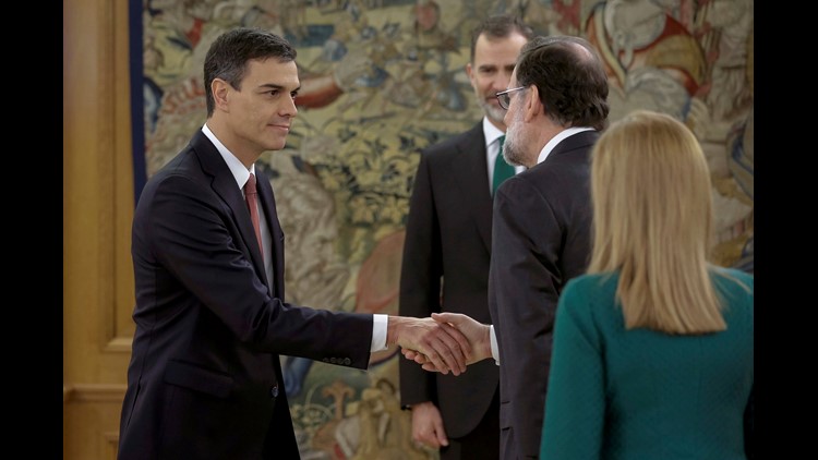 socialist pedro sanchez sworn in as spains prime minister