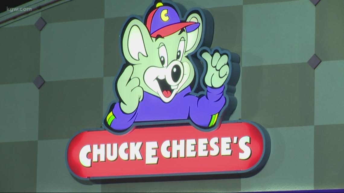 chuck e cheese super collection
