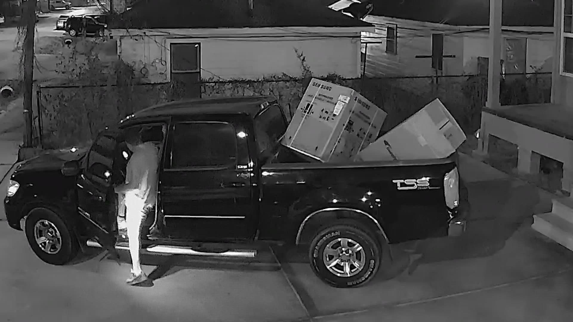 Houston man says appliances stolen from home | wfmynews2.com