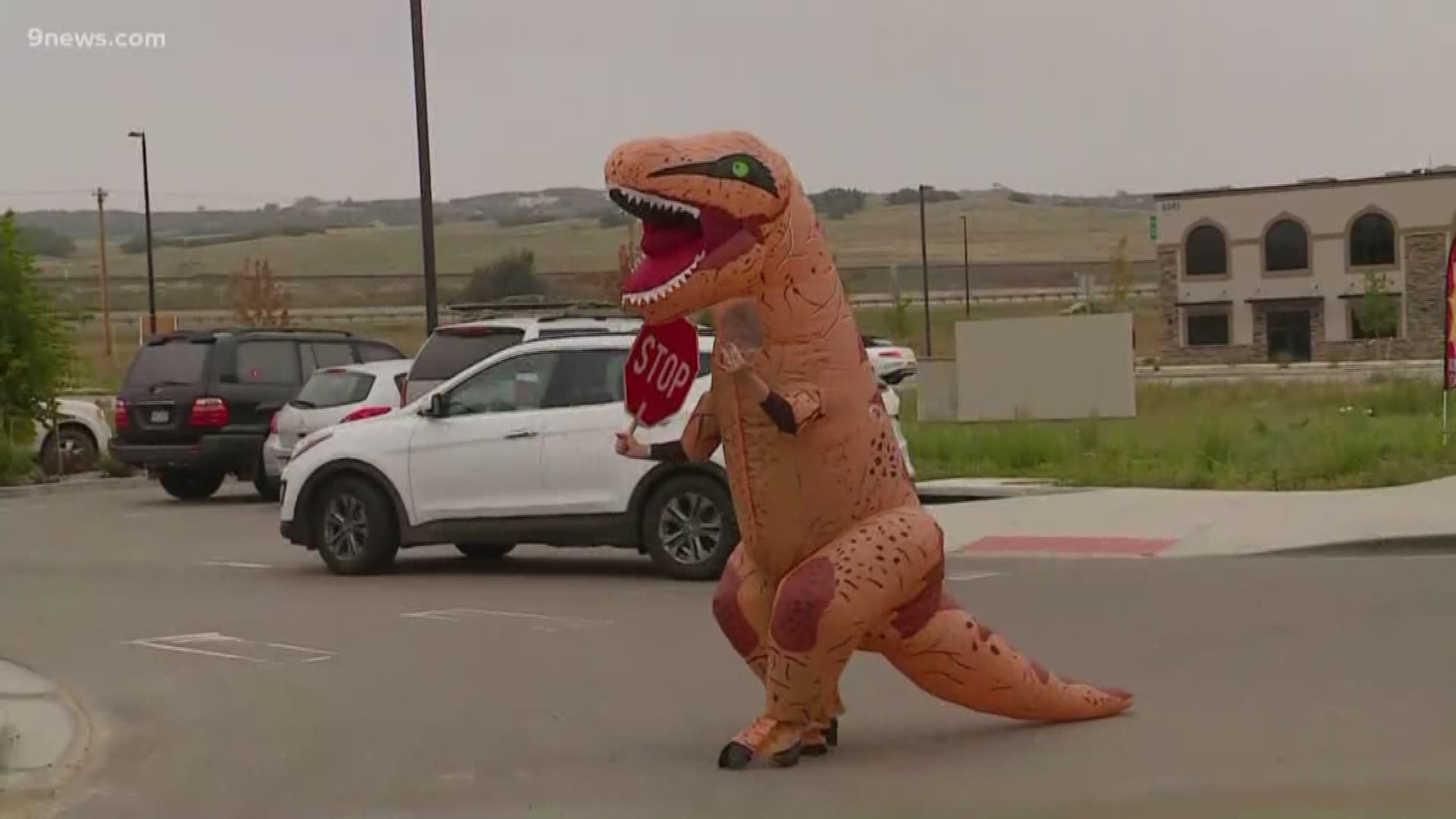 T Rex Crossing Guard Is Everything Wfmynews2 Com