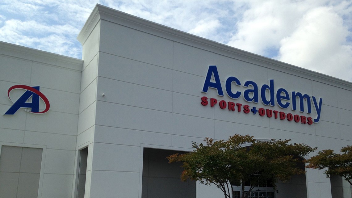 wfmynews2.com | Academy Sports rehires Florida manager who tackled gun theft suspect