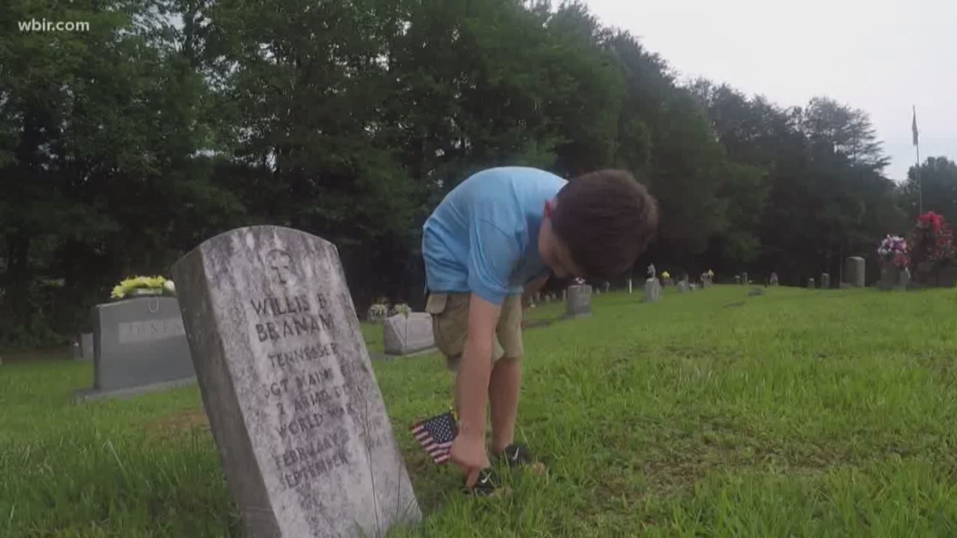 Parker Swafford showed the ultimate sign of respect on Memorial Day at a cemetery in Jellico, Tennessee.