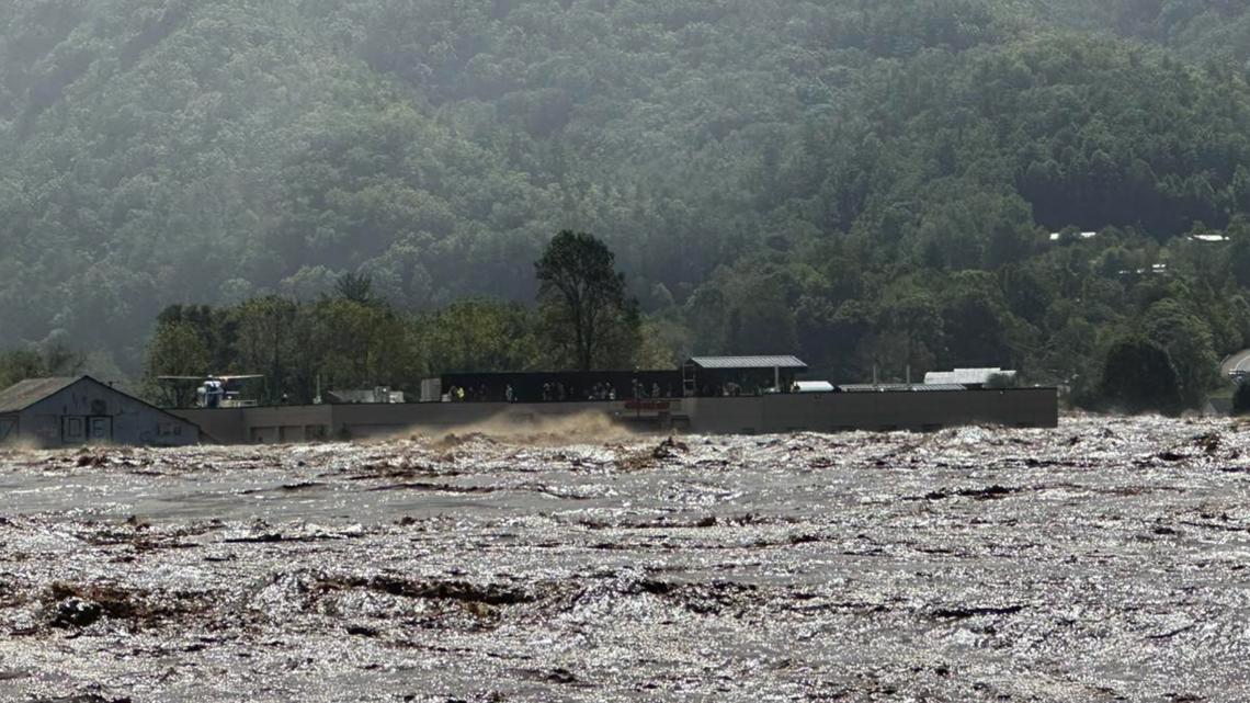 More than 50 people stranded on roof of Unicoi County Hospital, TN