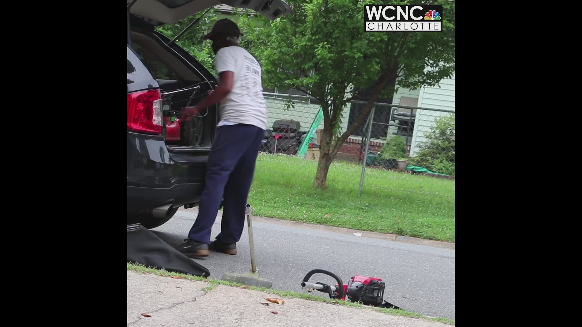 Man on a mission to mow 50 lawns in 50 states for those who can't