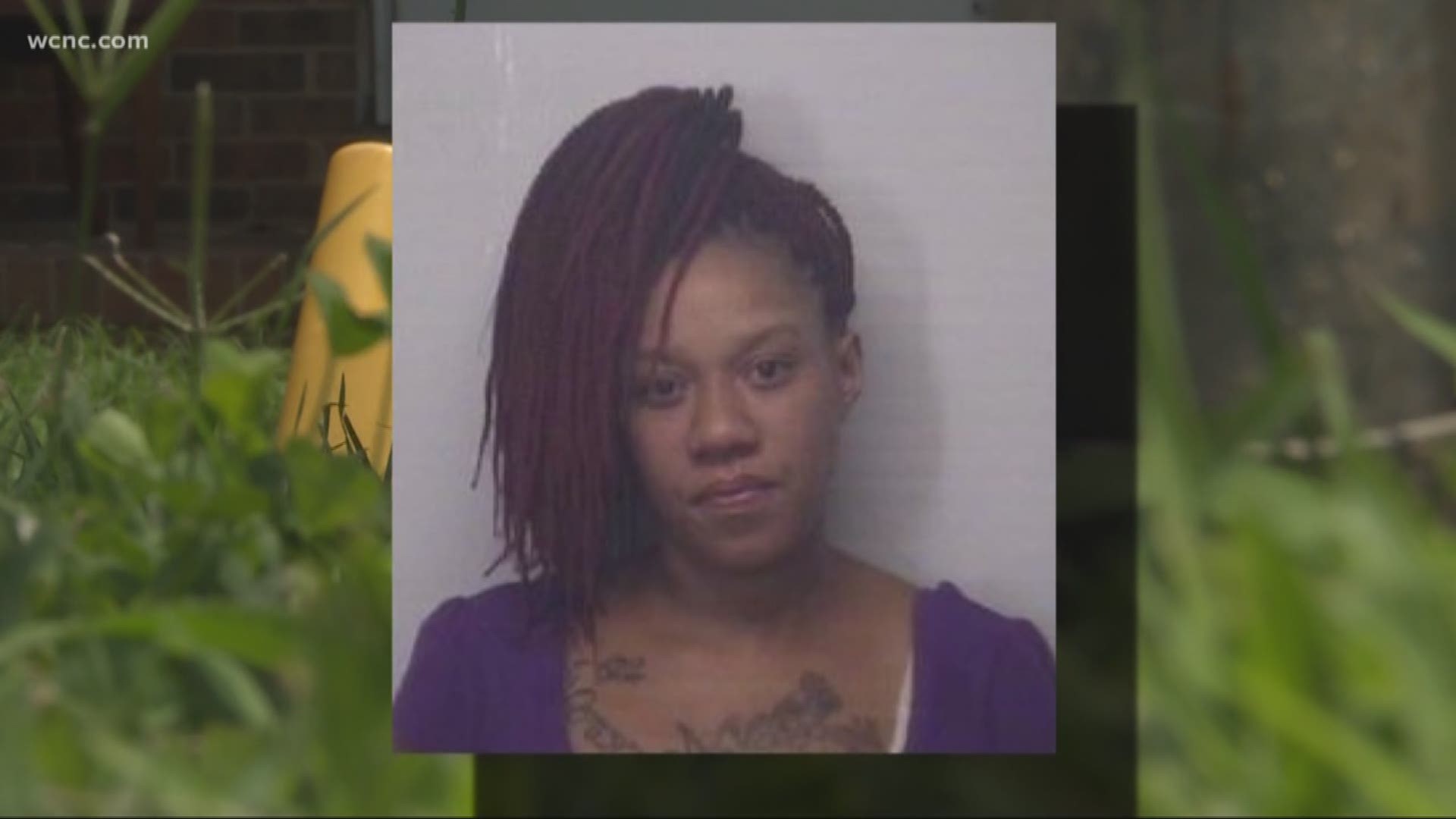 Police in Shelby say a mom left her kids alone at a home with no running water while she went out drinking.