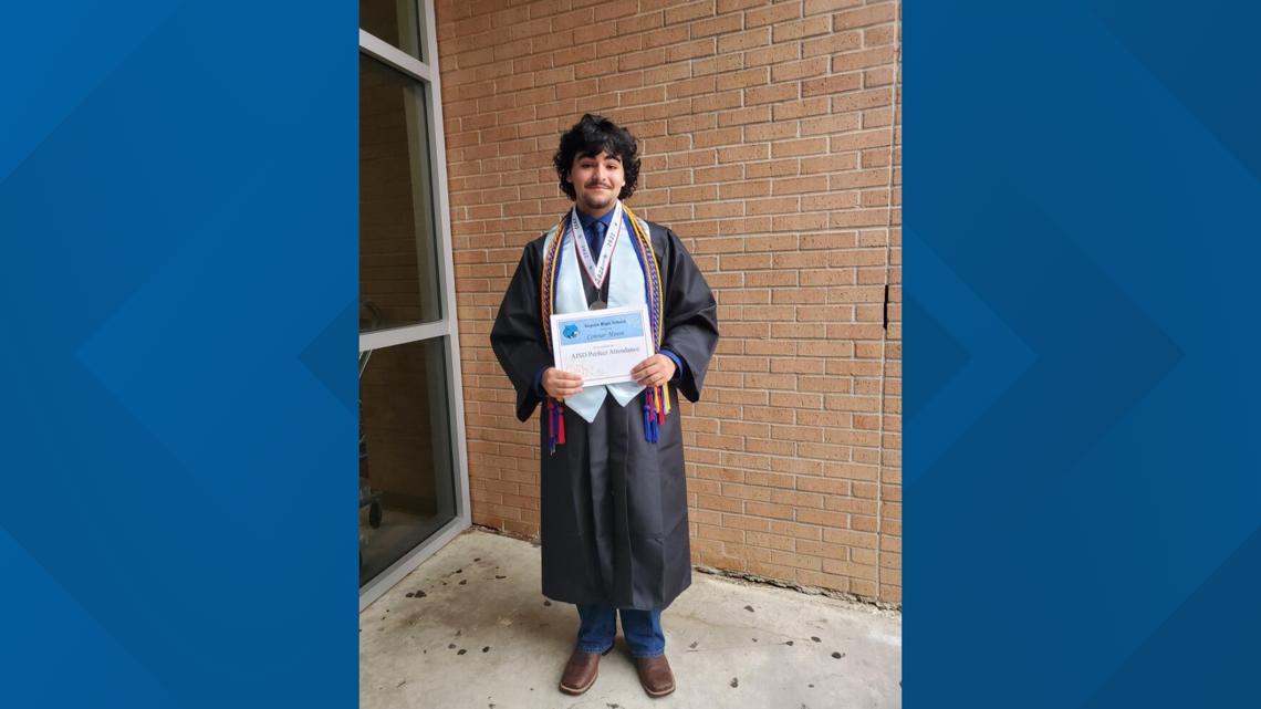Arlington ISD student graduates with perfect attendance - Vimarsana News