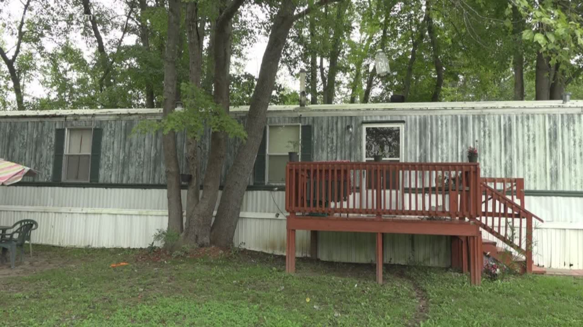 Woman tries to sell her mobile home, only to be told she needs things like a VIN and title before she can sell.