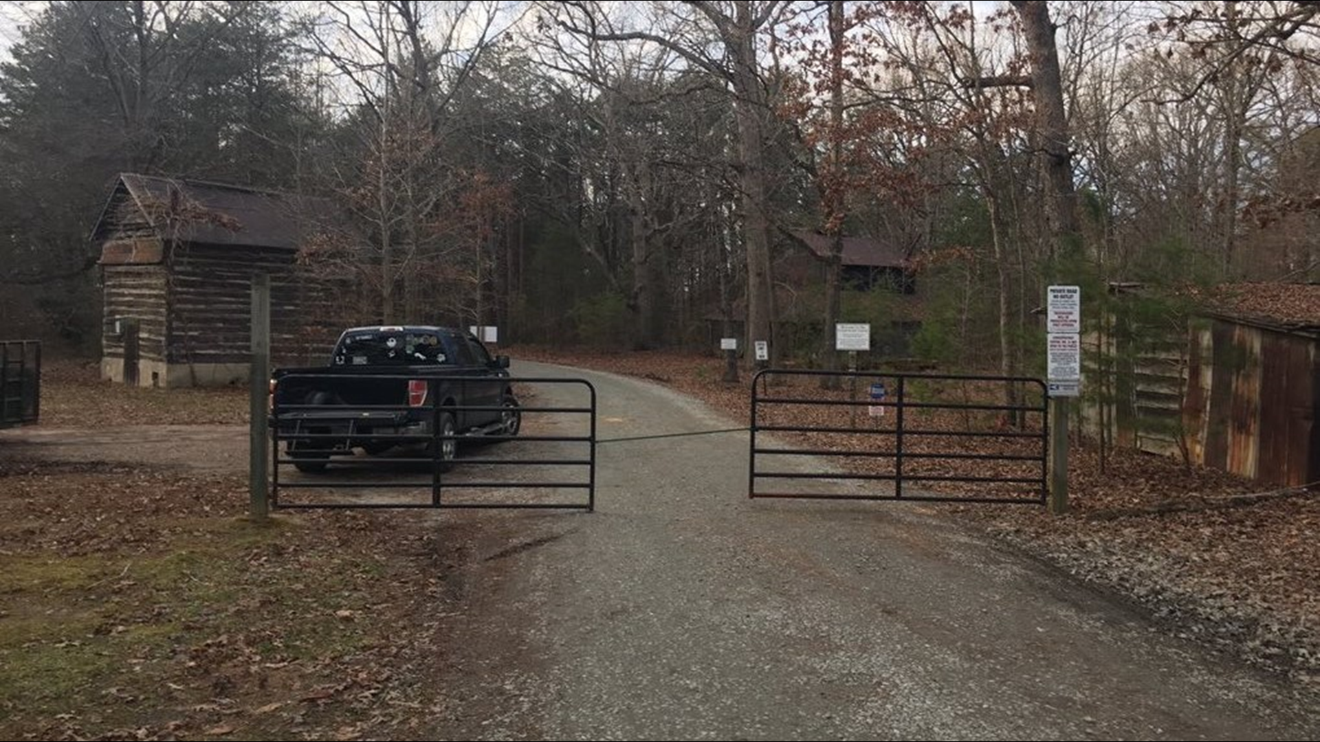 A day after a lion attacked and killed a 22-year-old at the Conservators Center in Caswell Co., people who live around the center say they still feel safe.
