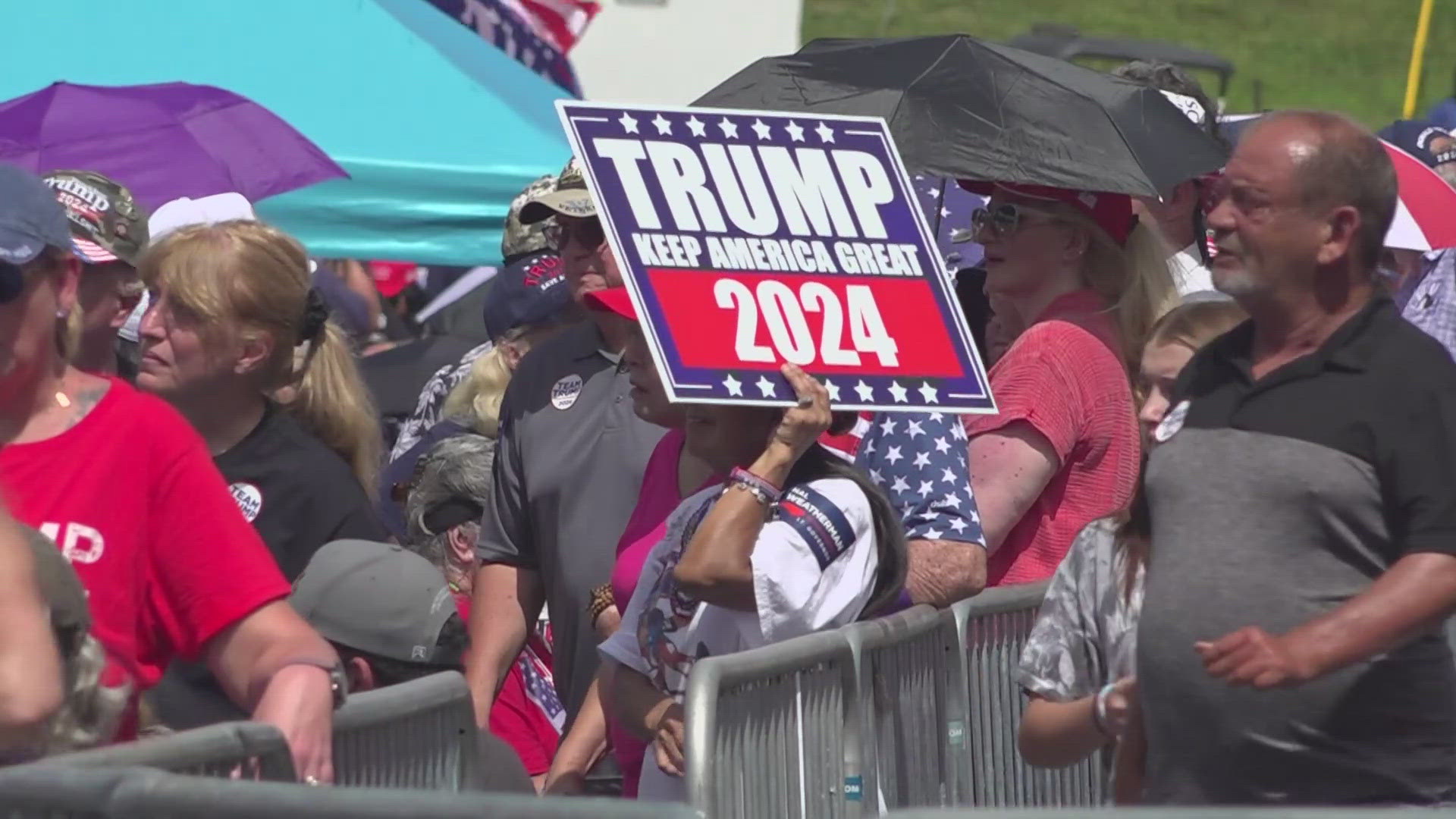 WATCH NOW | Trump holds rally in Charlotte | wfmynews2.com