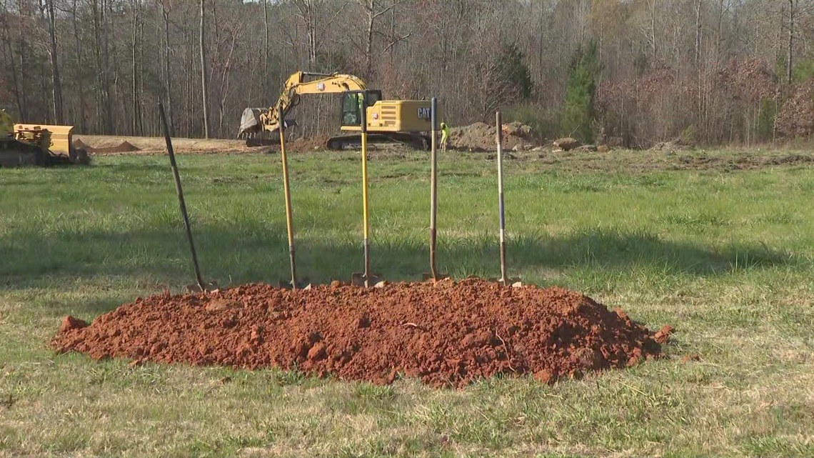 North Carolina's first lady supports new transitional community for women in Graham