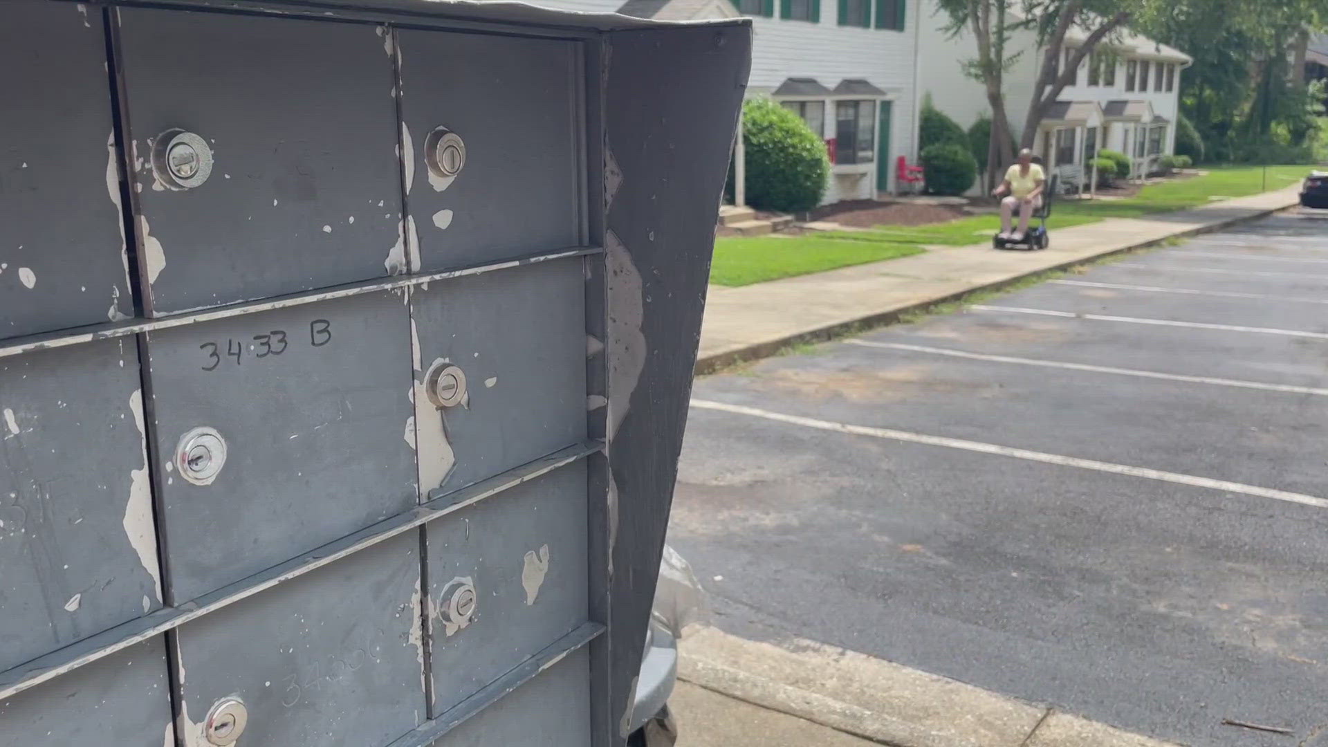 No one fixed her mailbox for months.