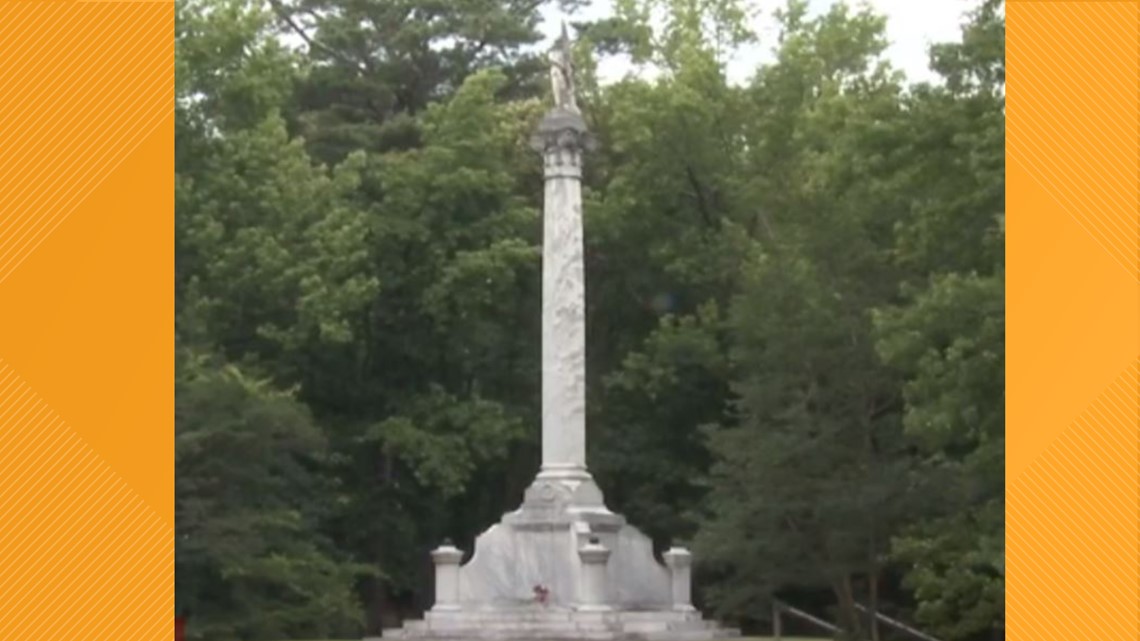 City approves to remove Confederate statue
