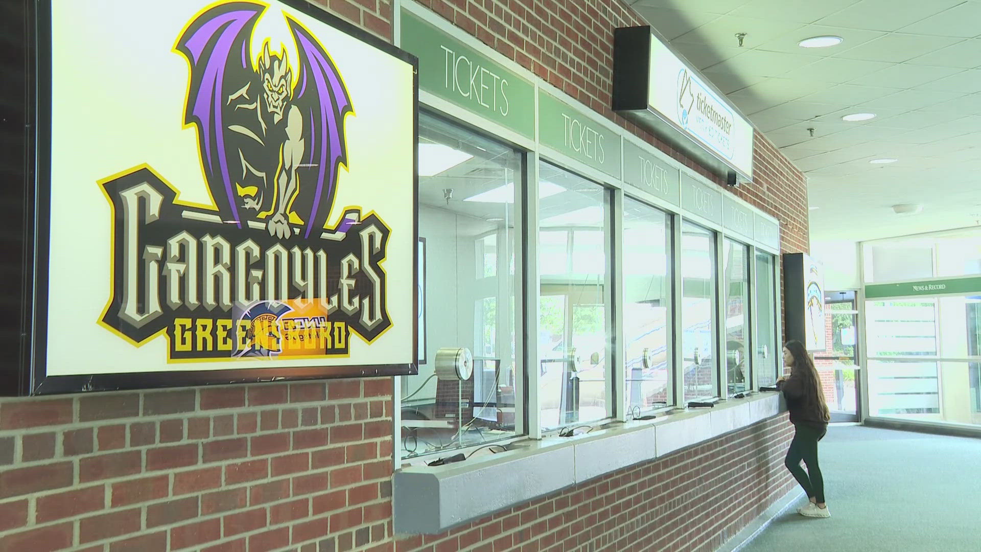 WFMY News 2's Chad Silber takes a closer look at how First Horizon Coliseum has been transformed for Greensboro's new hockey team.