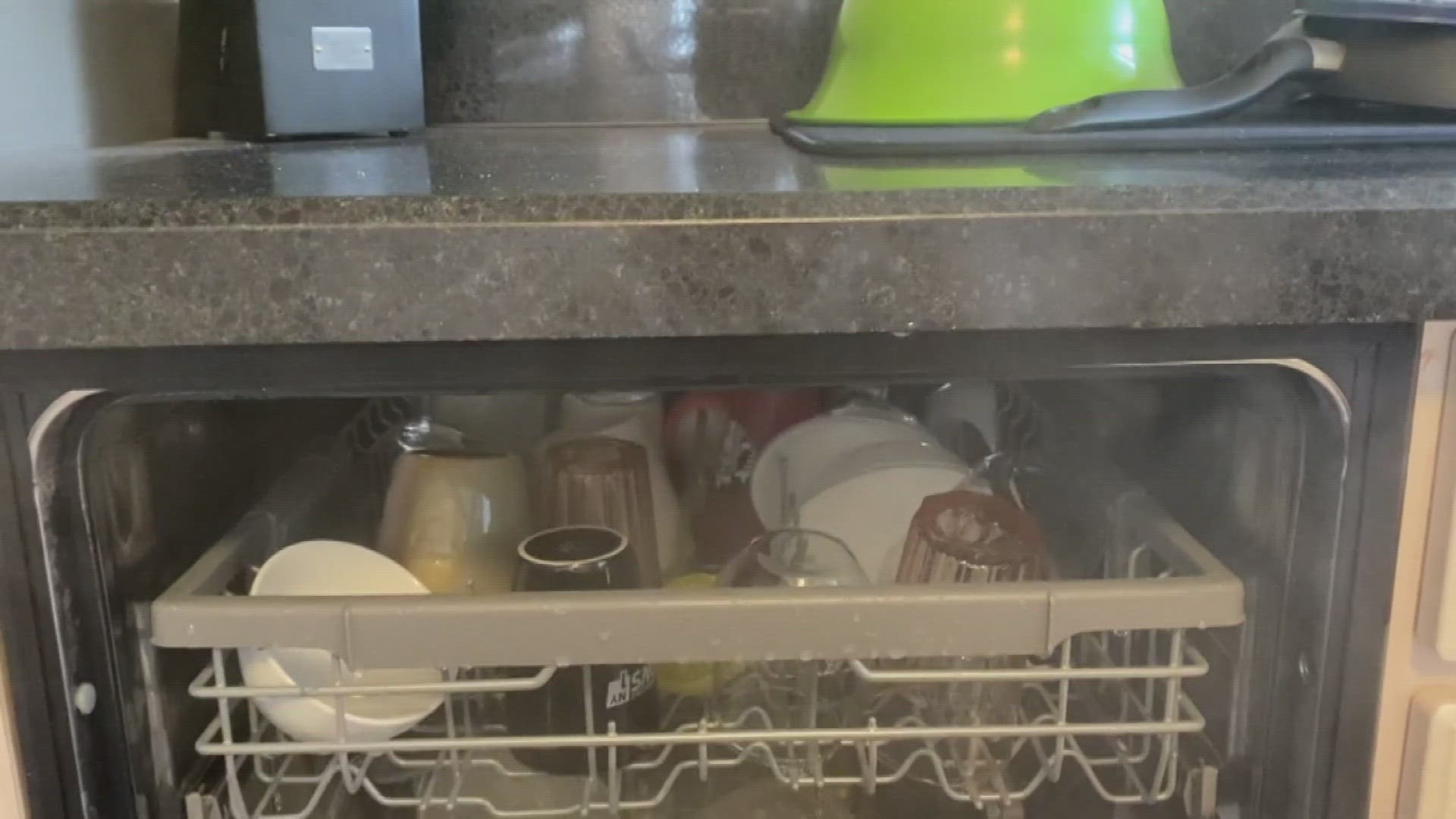 How To Know If A Dish is Dishwasher Safe