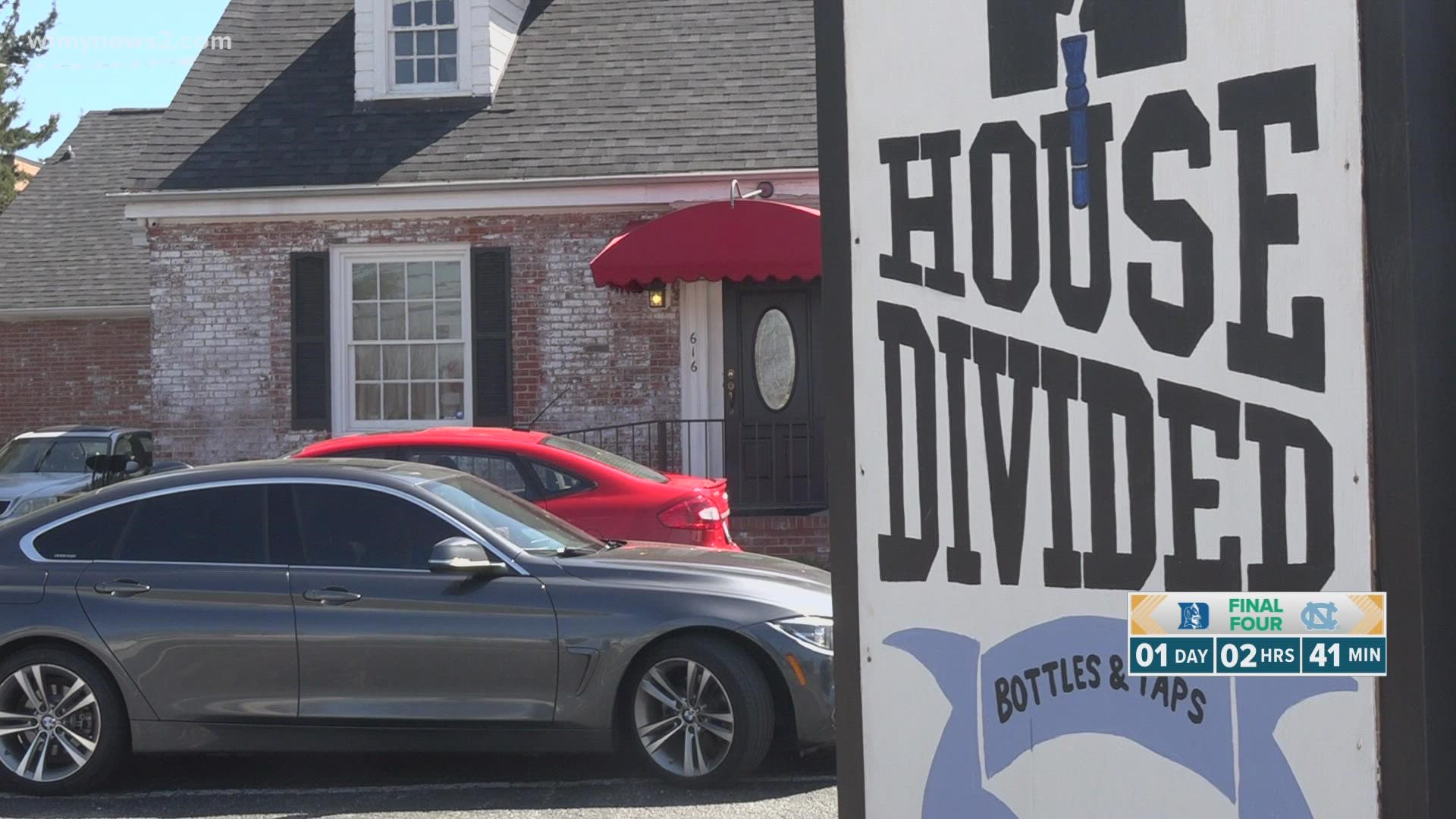 A Greensboro couple is using Duke and UNC's rivalry to fuel business at their restaurant.
