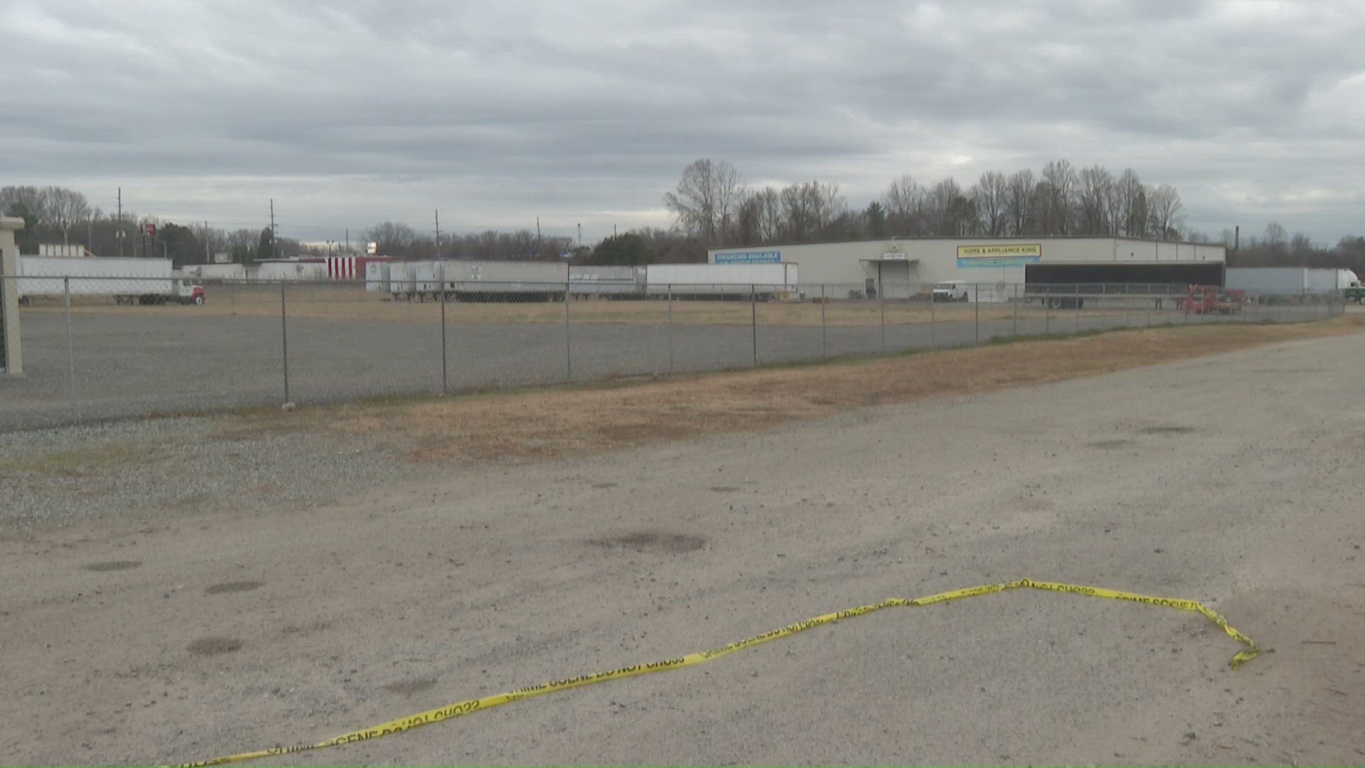 Off-duty police officer killed, 2 injured in shooting in Lexington ...