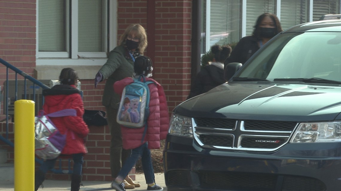 Parents react to new Guilford County Schools reentry plan | wfmynews2.com