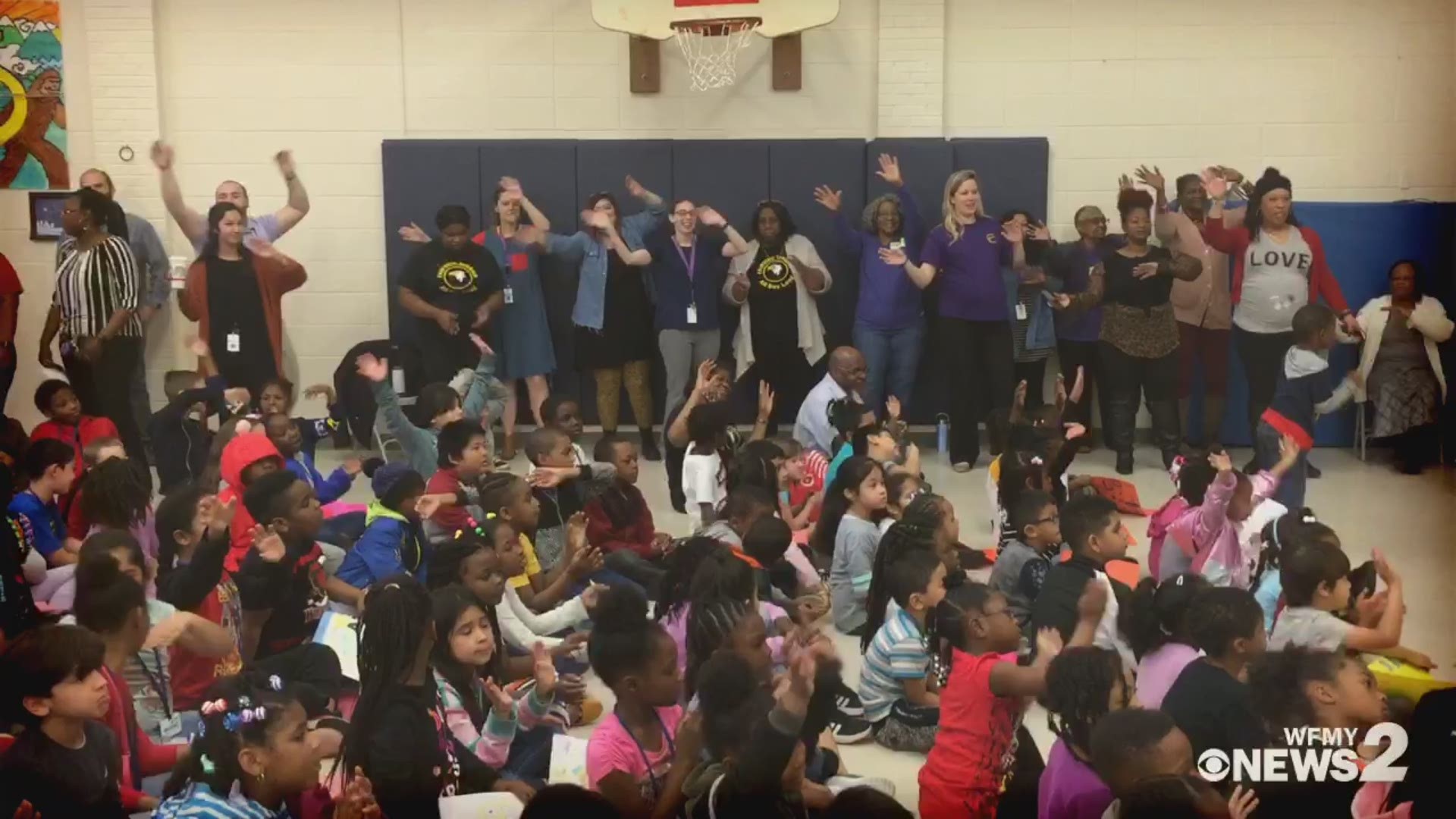 The Good Morning Show's Read 2 Succeed crews stops at Fairview Elementary.