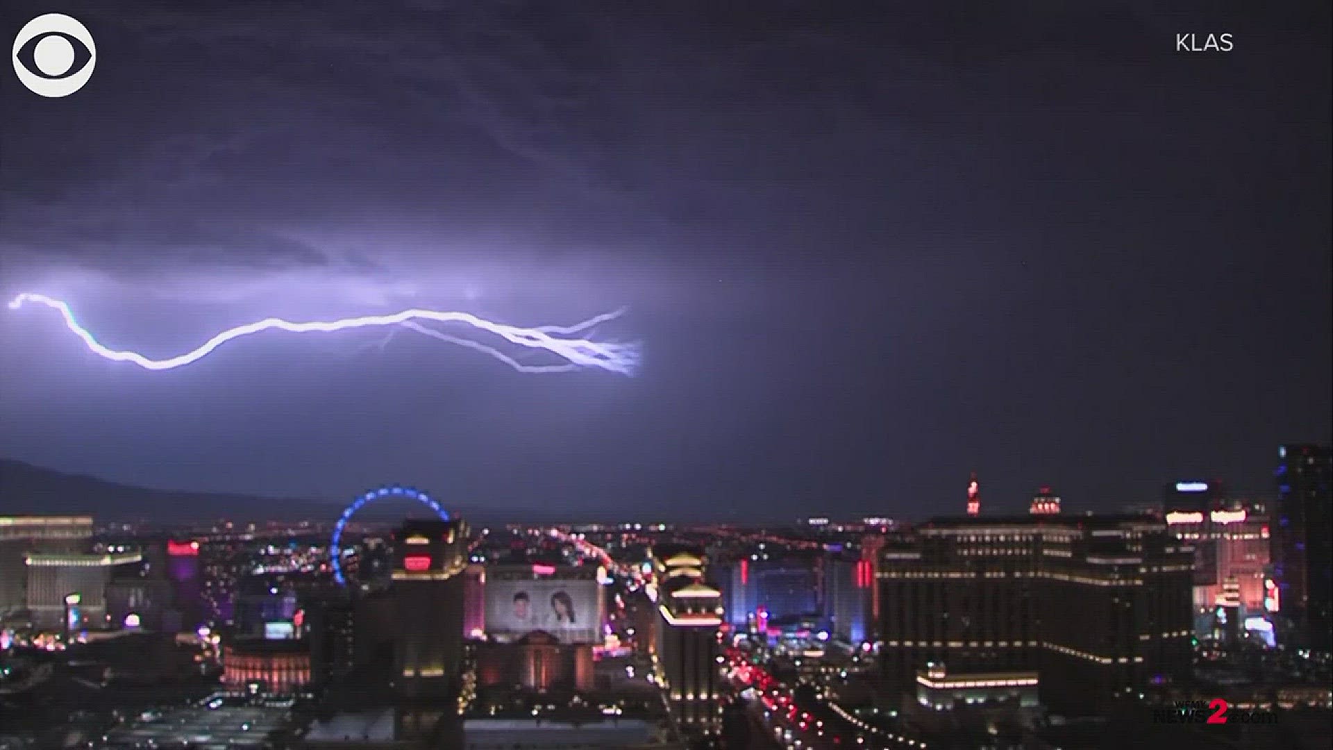 Lightning bolts lit up the sky in Vegas! Check it out as lightning was spotted along the Las Vegas Strip.