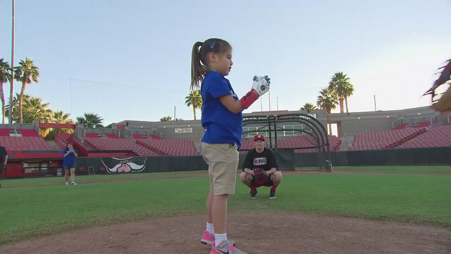 Girl With 3-D Hand To Throw World Series First Pitch