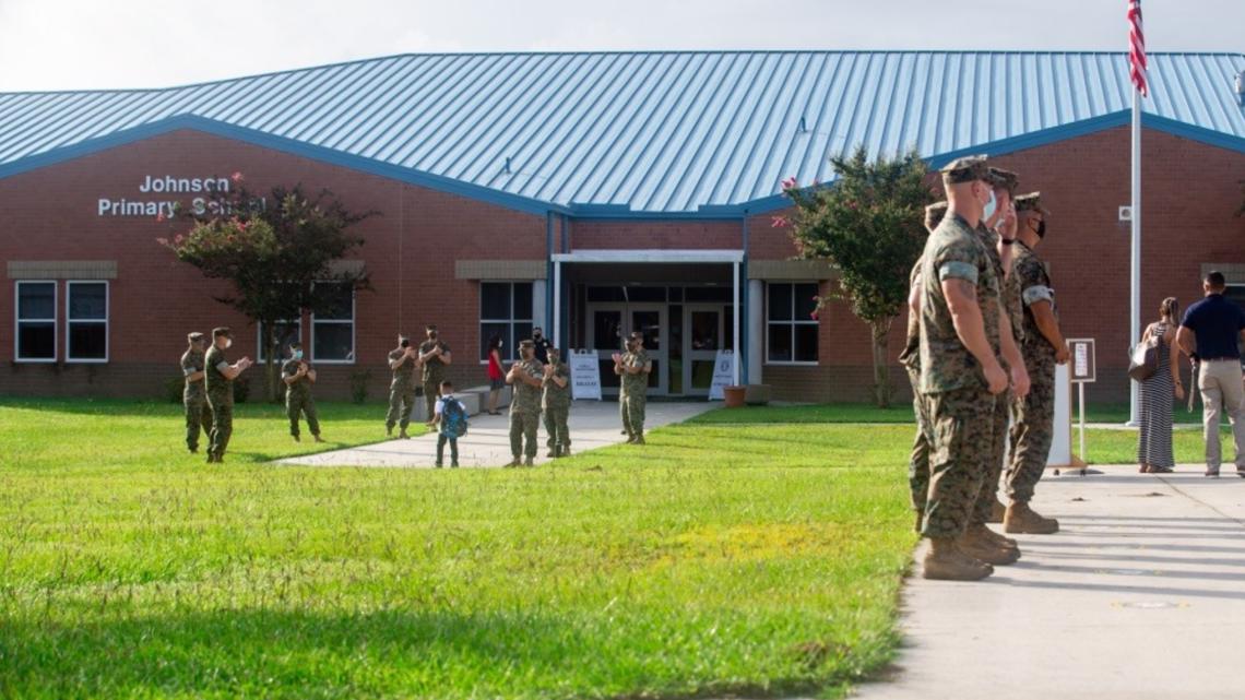 Marines welcome elementary school students in Camp Lejeune | wfmynews2.com