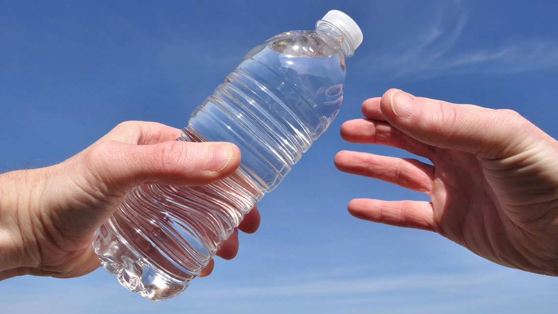 Tom Brady Hydrates So Much He Won't Get Sunburned