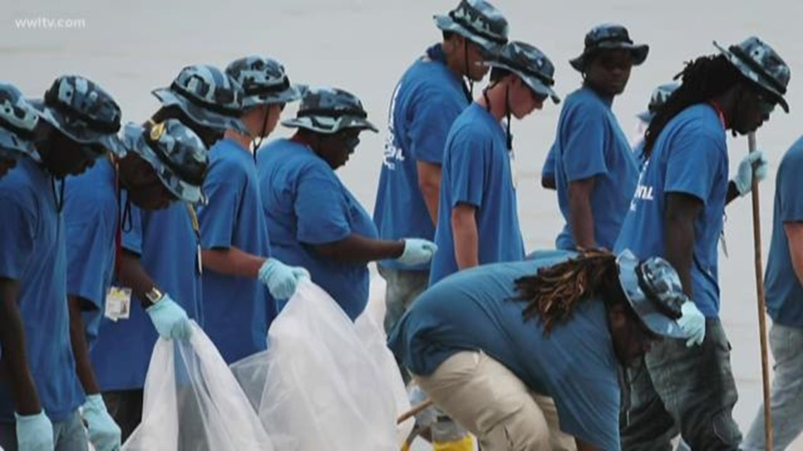 Thousands Of Cleanup Workers Who Claim BP Oil Spill Made Them Sick ...