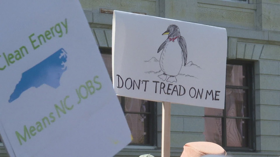 Workers Over Billionaires Rally In Downtown Greensboro Wfmynews2