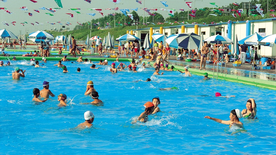 VERIFY Should You Wait 30 Minutes After Eating Before Swimming