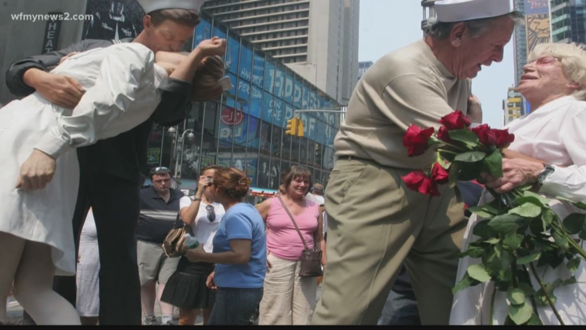 A 25-ft statue portraying the famous 1945 image showing a sailor and nurse kissing in New York's Times Square on VJ day is on display in Graham.