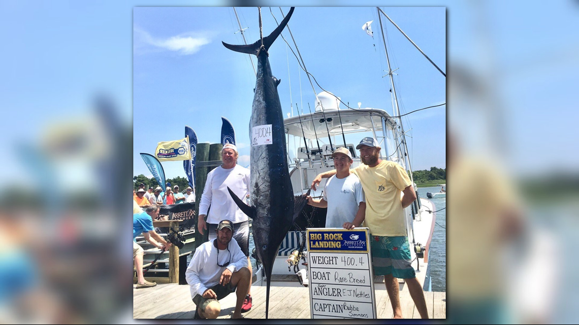 400+ Pound Blue Marlin and More Flounder from the Wrecks - Ocean