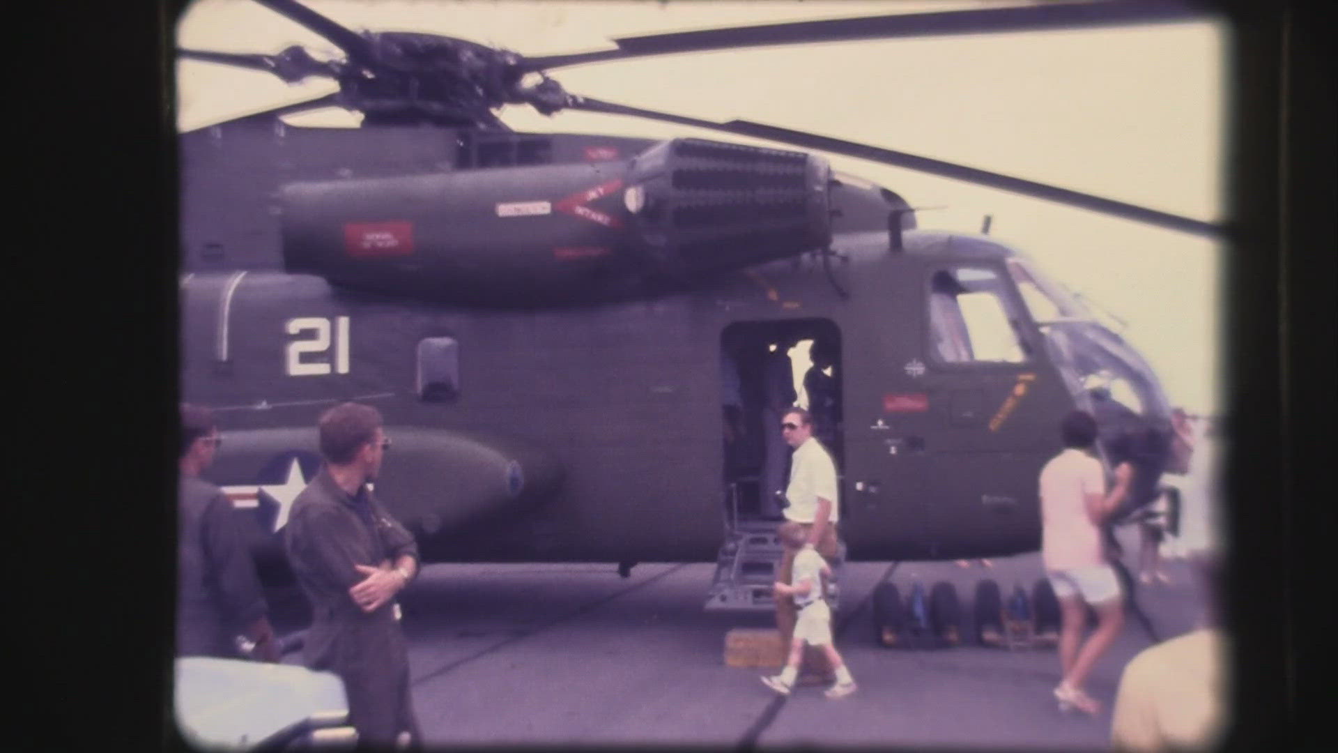 Many people even got the chance to walk through a helicopter.