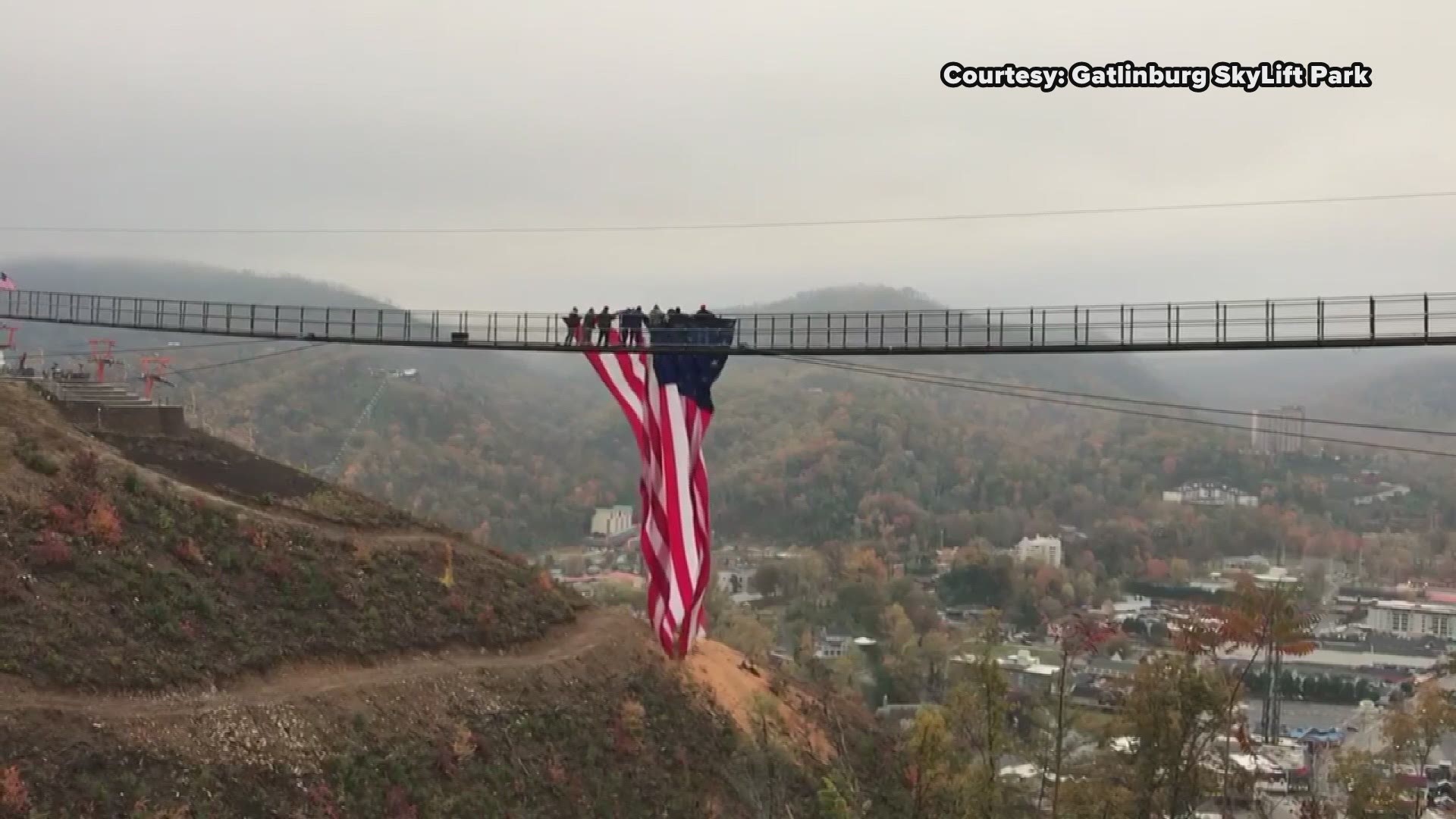 Gatlinburg SkyLift Park found a BIG way to say thank you to veterans on Veterans Day! They draped a massive American flag over the park's suspension bridge.