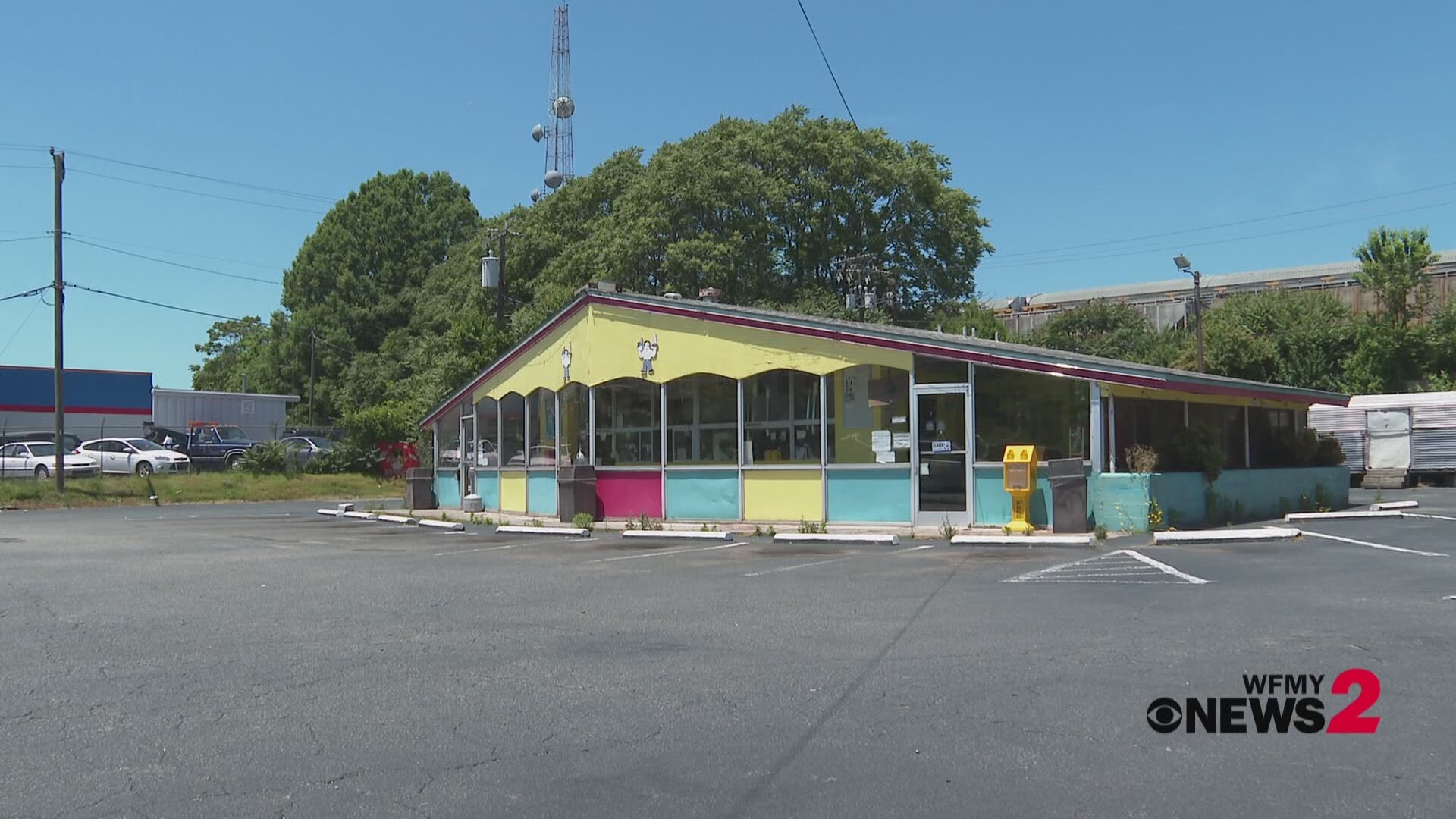 He grew up with Ralph Havis, Beef Burger's long-time owner. Havis died in July. Now the man wants to honor Havis' memory by reviving the restaurant.