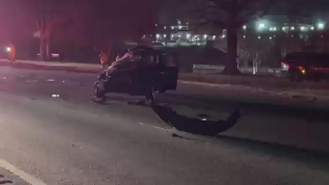 Crash closes part of I40 in Greensboro