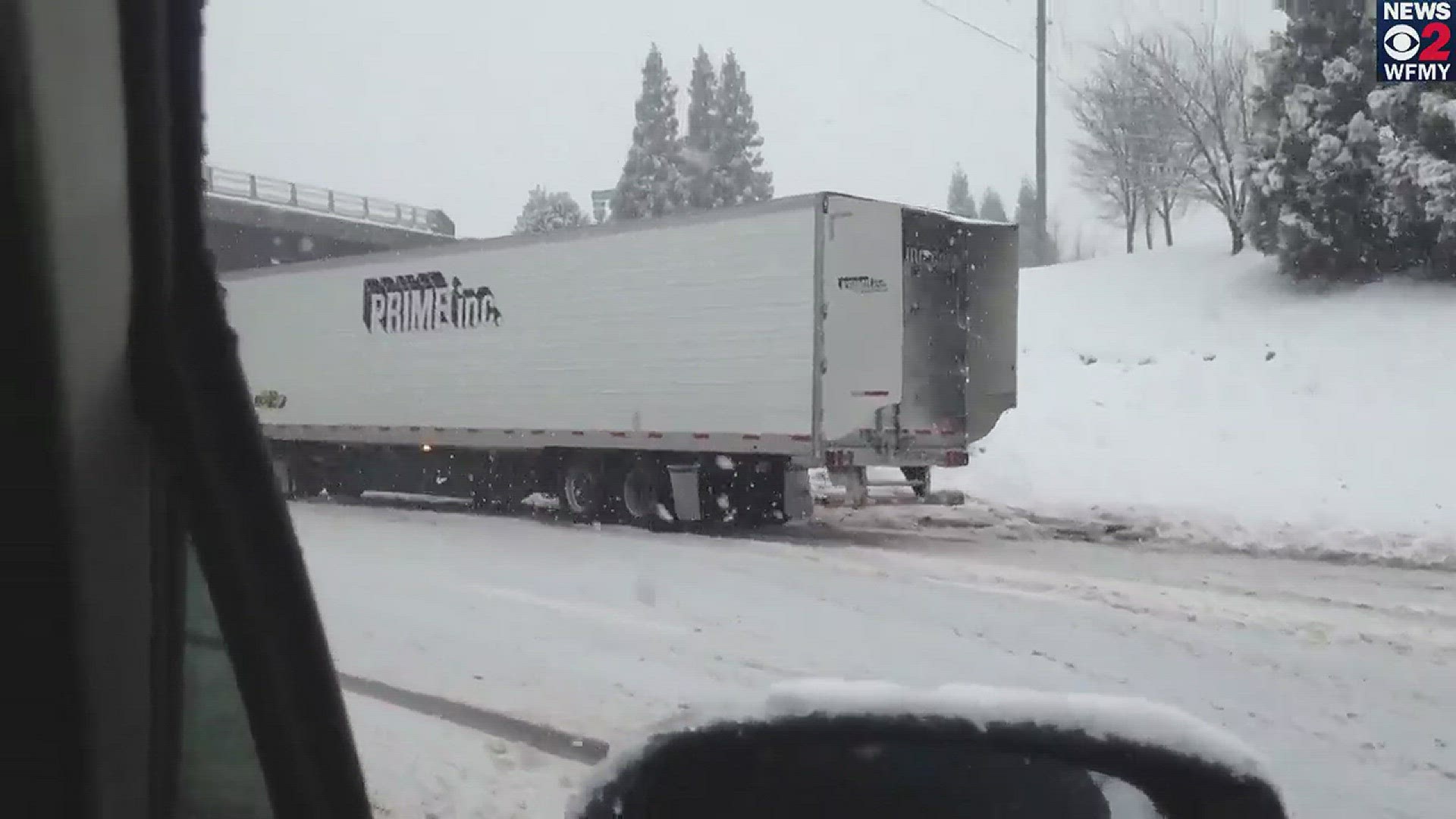 Tractor-Trailers Stopped On I-40