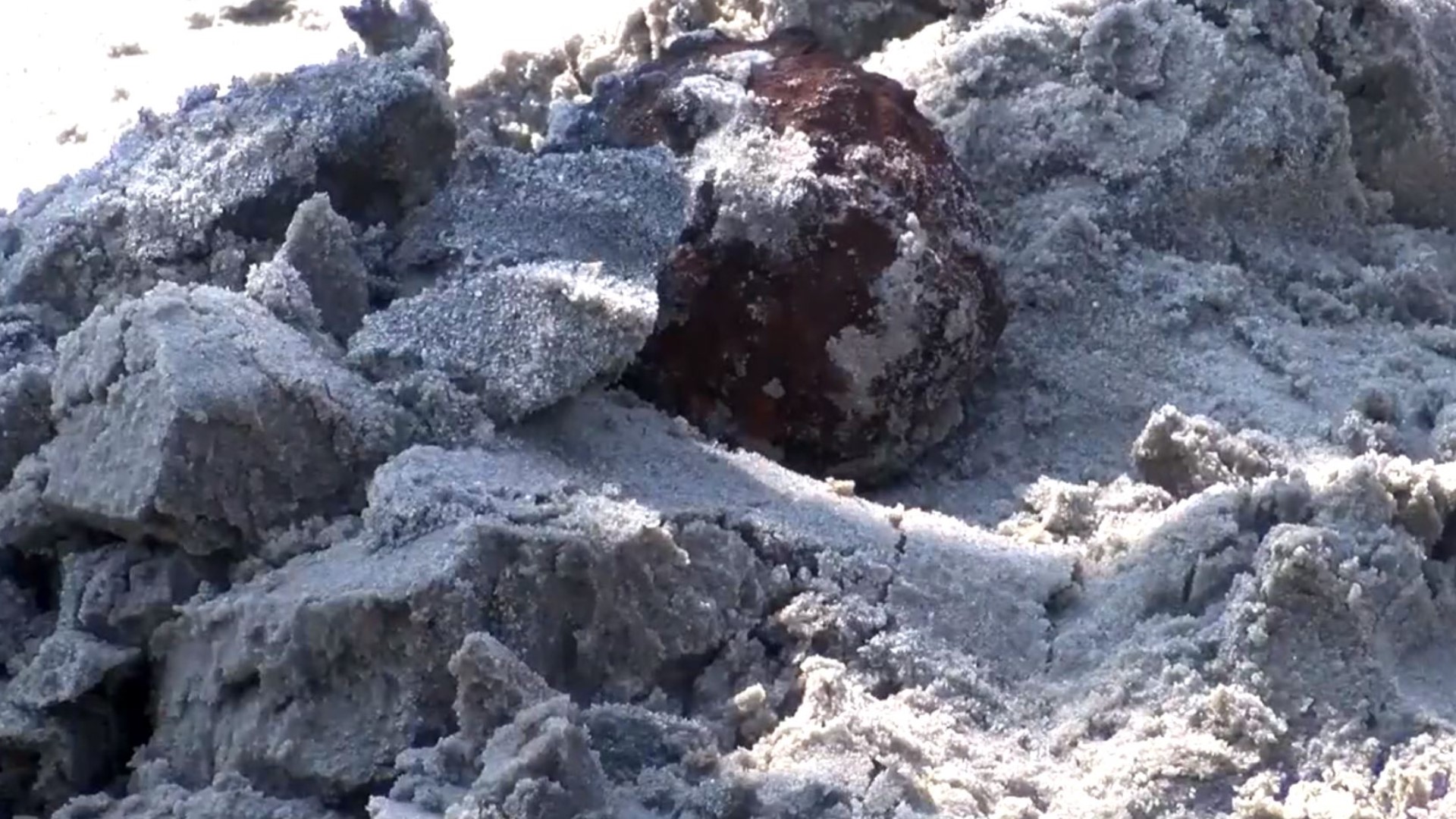 Beachgoers found two Civil-War-era cannonballs on the edge of Folly Beach, uncovered by Hurricane Dorian and laying in the sand. This isn’t the first time Civil War cannonballs have been found on Folly Beach. Sixteen civil war cannonballs were found in the same location, after Hurricane Matthew in 2016.