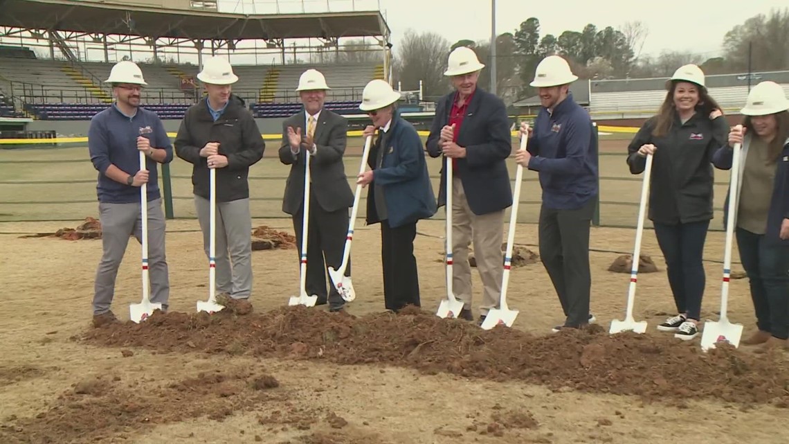 Burlington Sock Puppets build entertainment venue