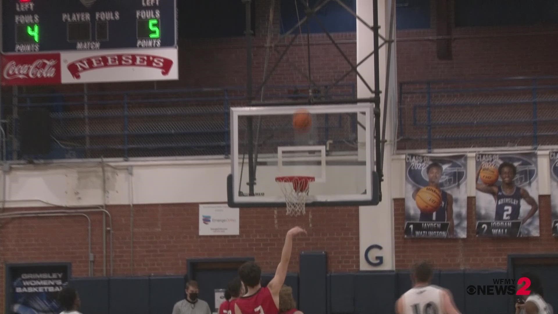 First half highlights from NW Guilford vs Grimsley. The Whirlies went on to win it, at the buzzer, 69-67.