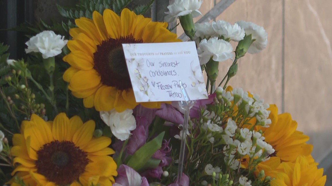 Browns Summit crash victims memorial grows - Vimarsana News