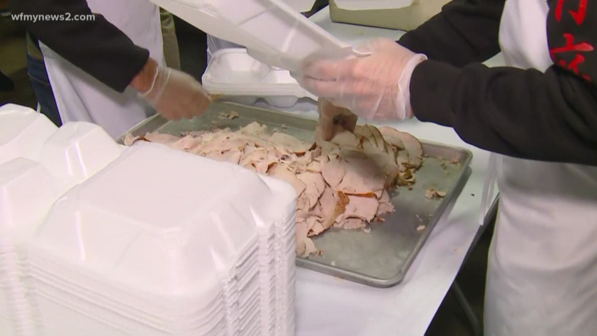 Community Tables Fighting Holiday Hunger With Thanksgiving Feast