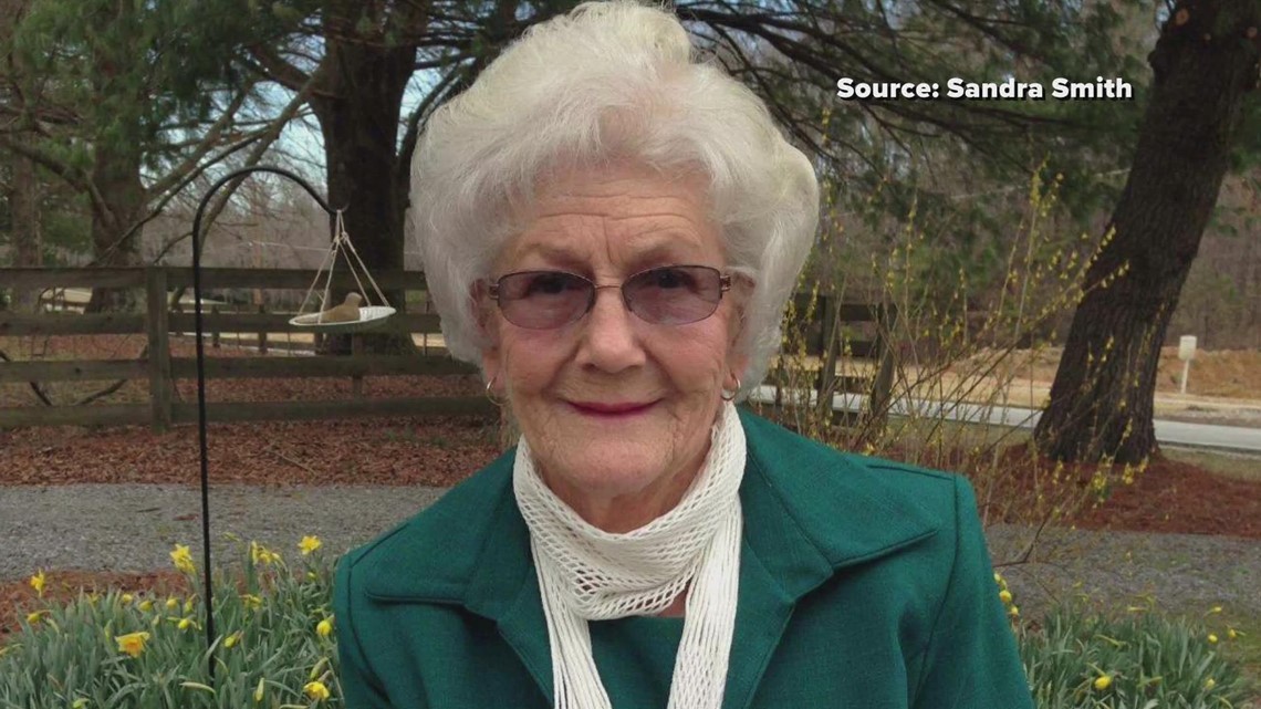 Oak Ridge mourns the loss of Carolyn Brown, known as the town's 'queen' - Vimarsana News